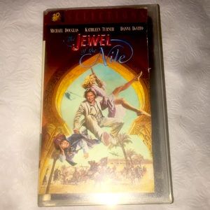 🔥3/$25🔥Vintage Jewel Of The Nile 1985 VHS Tape Michael Douglas